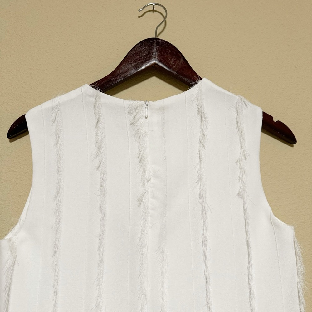 Eyelash Fringe Sleeveless Blouse - Picture 5 of 12